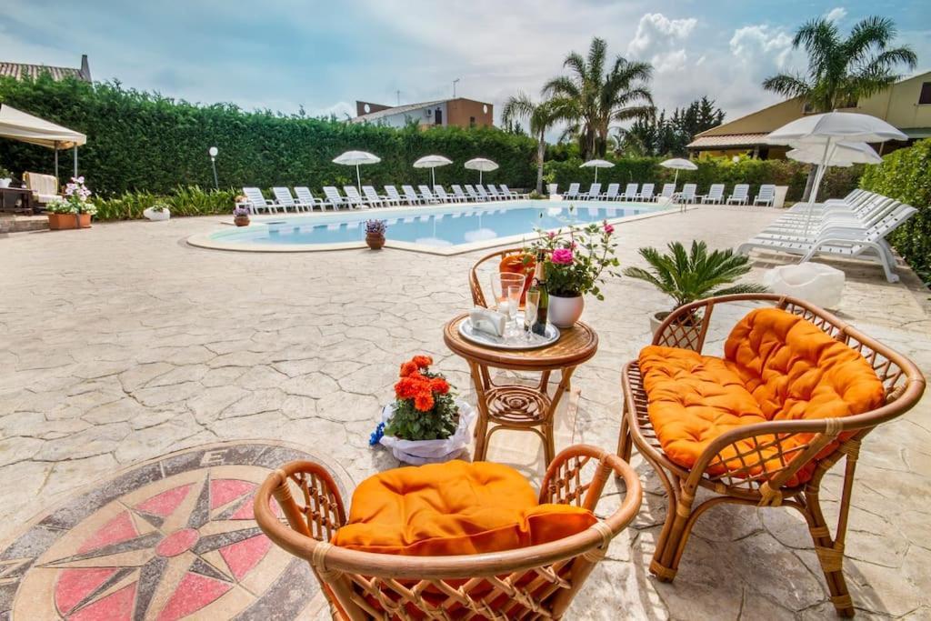 Villa Indipendente Le Coccinelle Beach Mare Piscina A 250 Mt Dal Mare Con Servizio Di Piscina A 400 Mt 12 K Da Cefalu Campofelice Di Roccella Εξωτερικό φωτογραφία